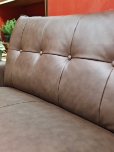 SUZY梳化；真皮梳化；深啡色梳化；復古皮革梳化；雙人梳化；LOVESEAT梳化；輕巧慳位設計；2座位梳化；歐式復古設計；租樓傢俬；入伙傢俬；Vintage系列梳化；平梳化；平價梳化